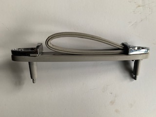 980139964 Passengers side front handle "Grigio"