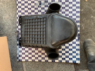 194852 Air filter box