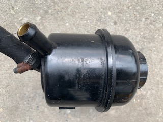 270104 Power steering oil reservoir