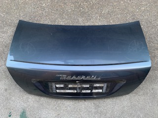 67213800 Boot lid
