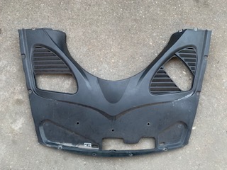 67065000 Central engine bay cover