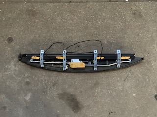 66947900 Electric drape (Rear screen)